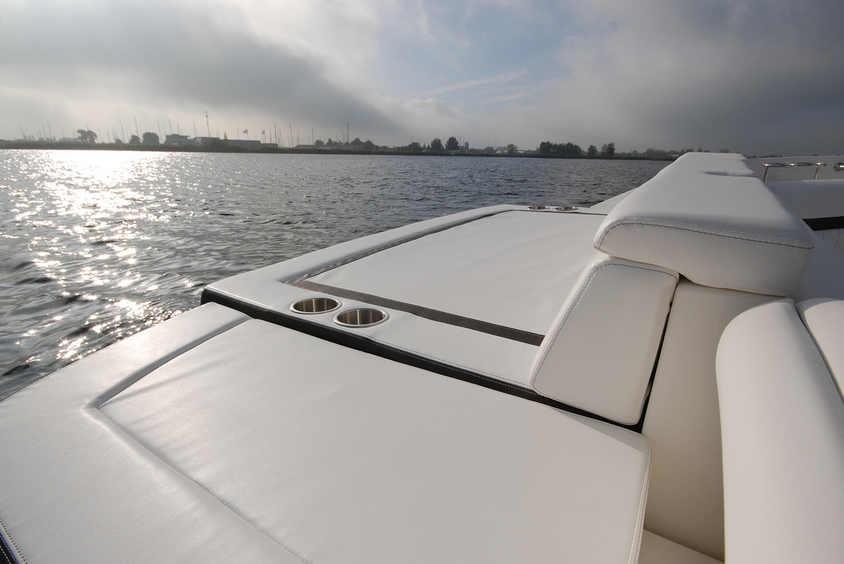 Sea Ray Sun Sport 250