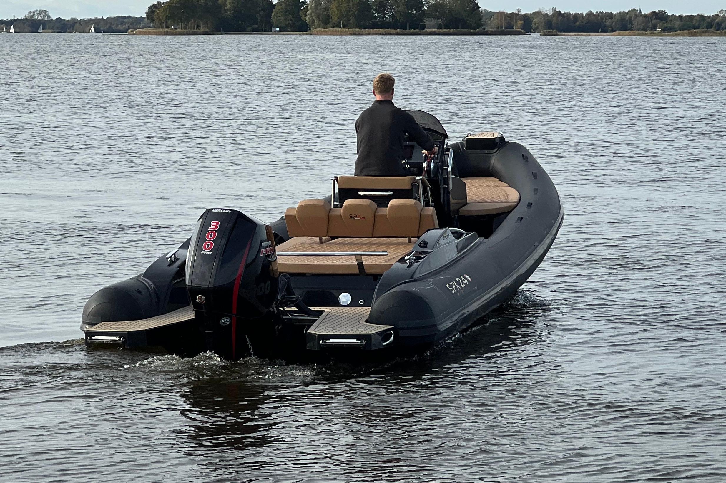 SPX RIB 24 Dinette