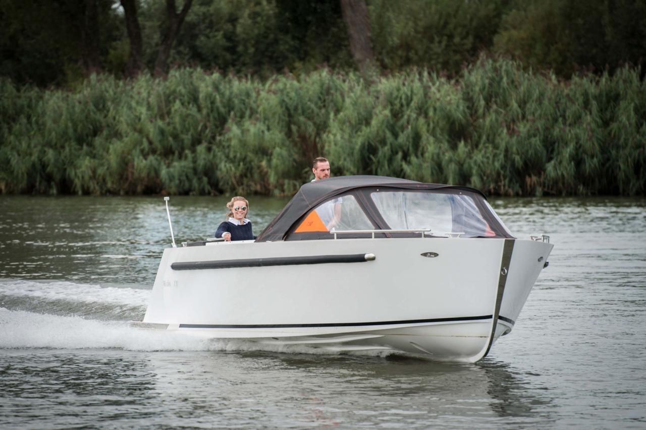 Maxima 730 tender