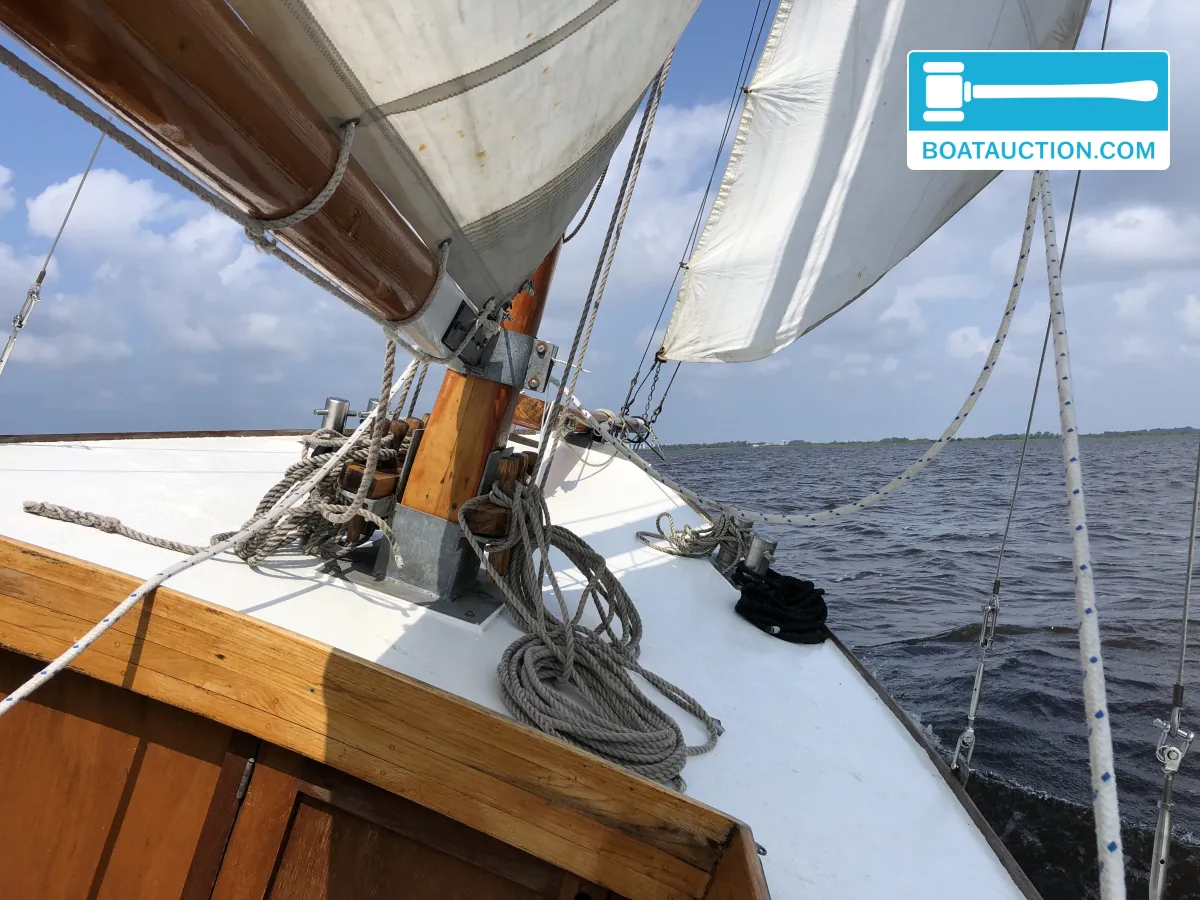 Falmouth Working Boat 690