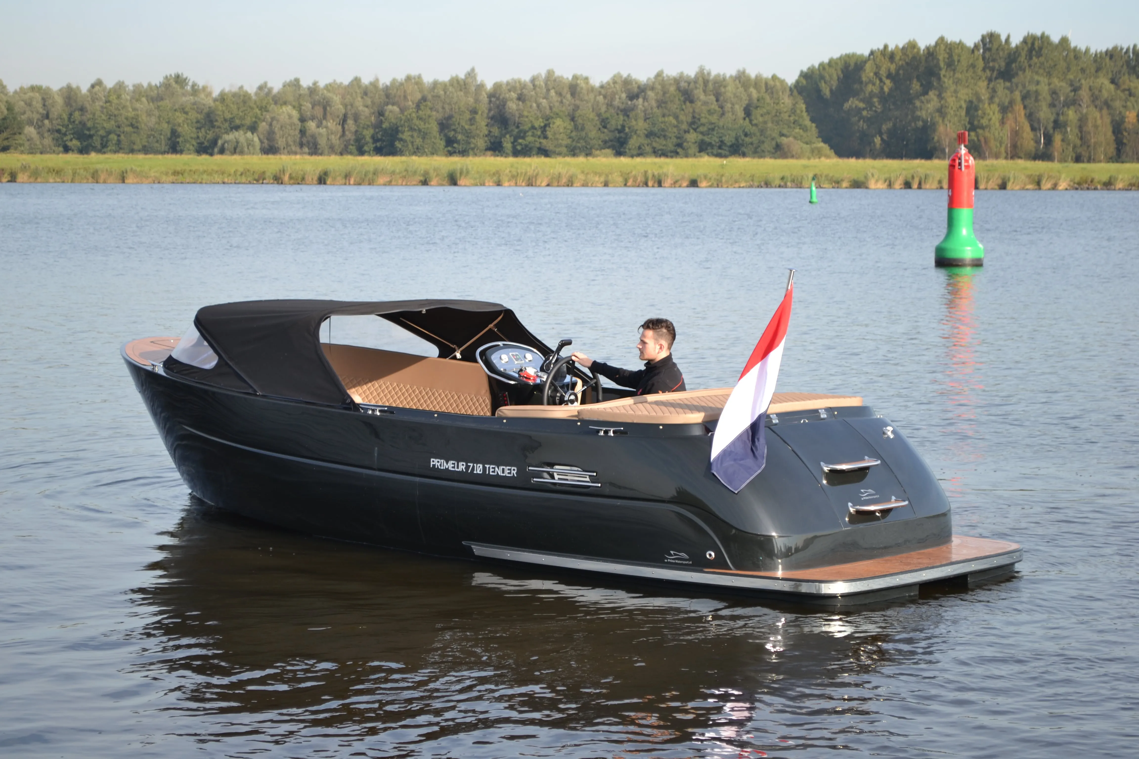 Primeur 710 Tender