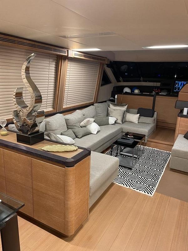 Monte Carlo Yachts MCY 76