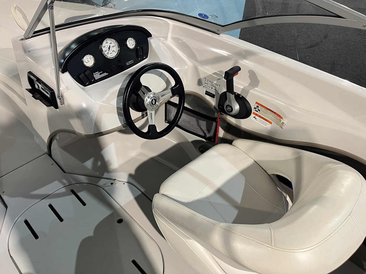 Fourwins 180LE met Mercruiser 3.0L 135PK uit 2010! 