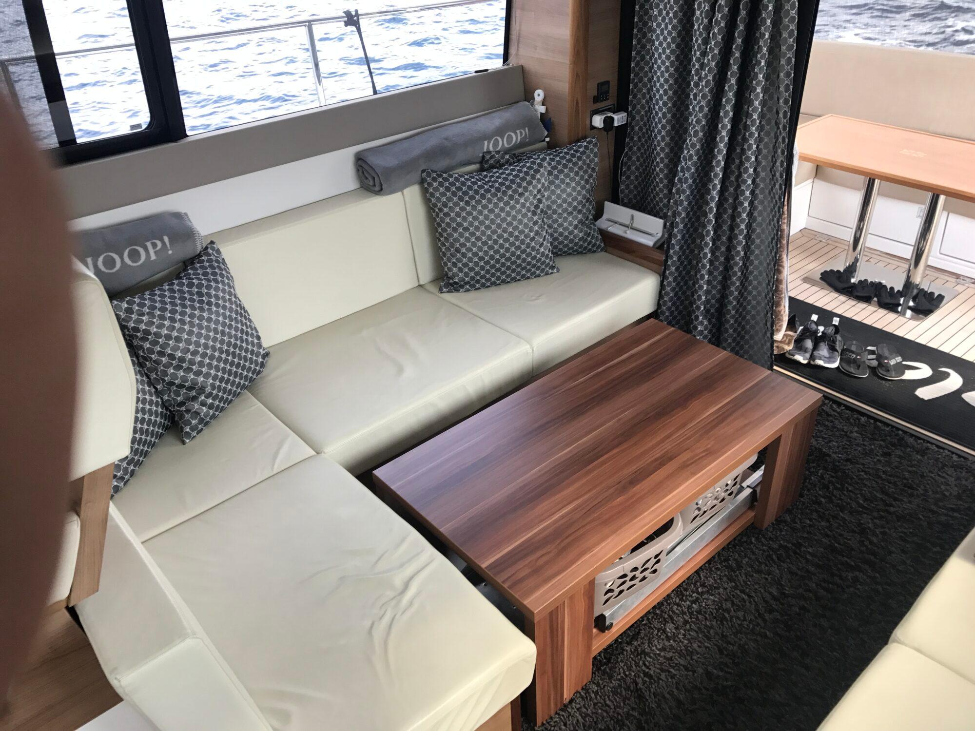 Sealine Sealine F 42 Flybridge