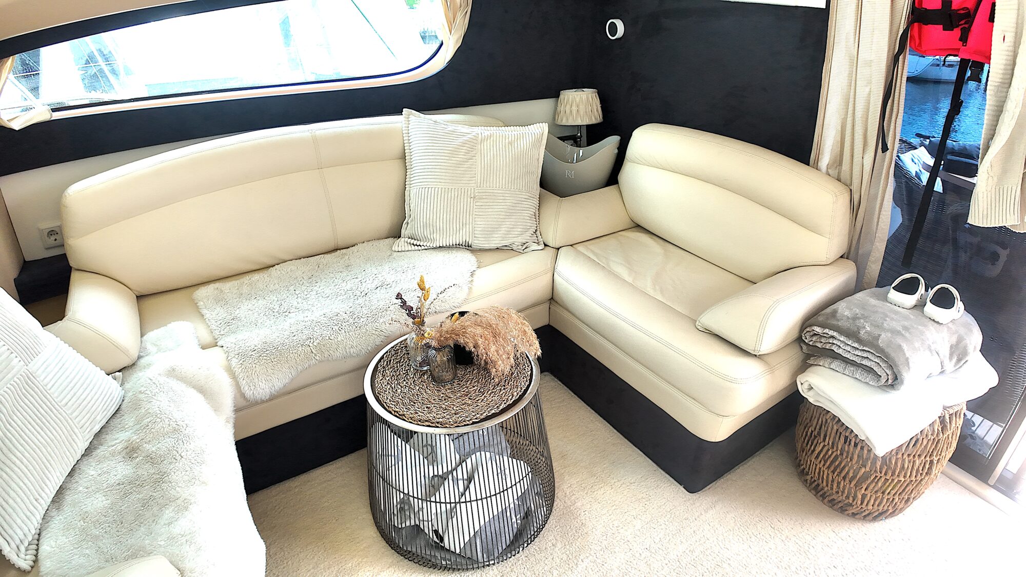 Jeanneau Prestige 42 Flybridge