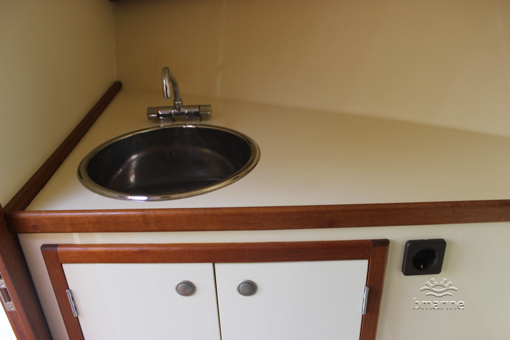 Interboat Intercruiser 27 Cabin