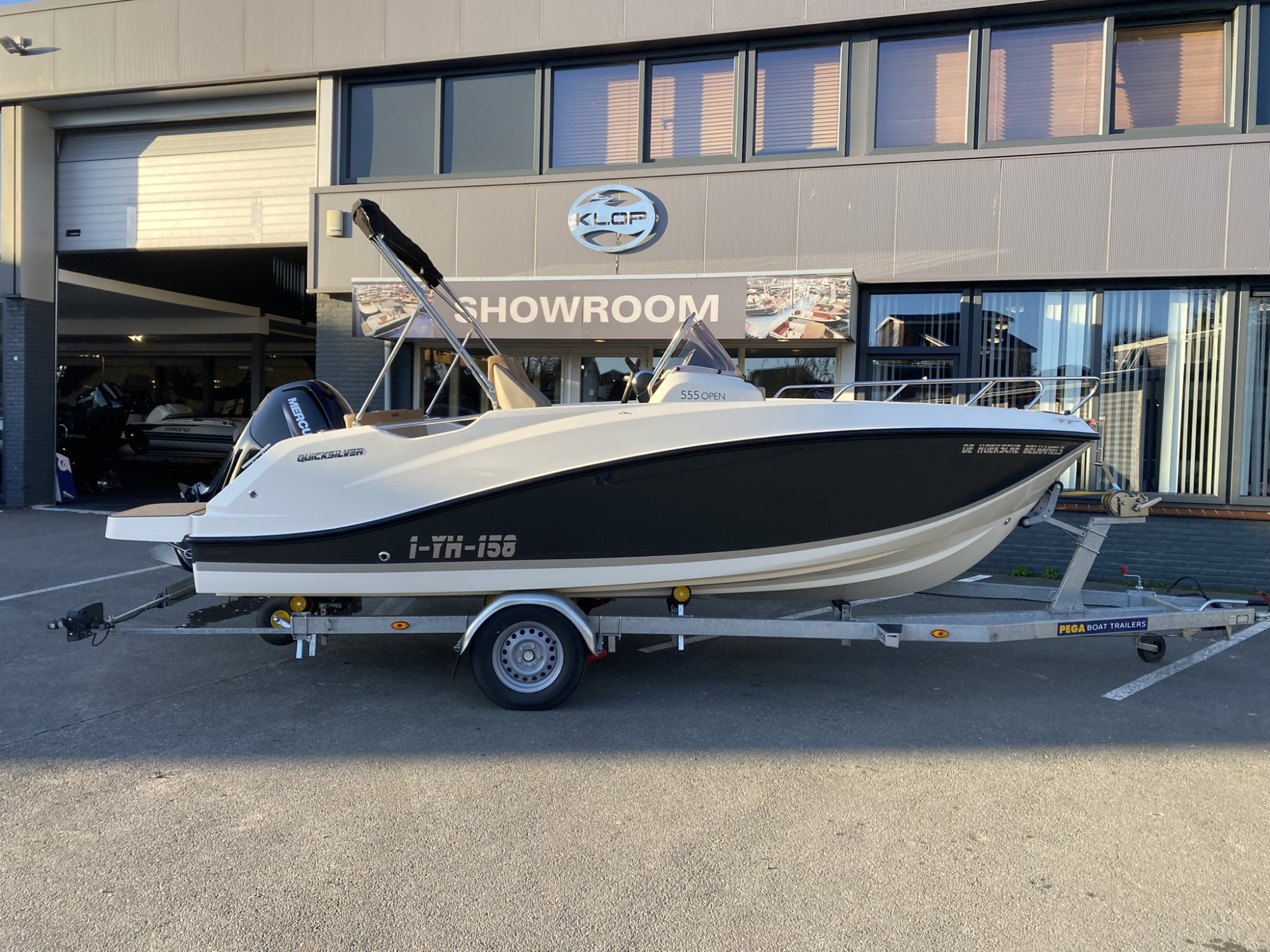 Quicksilver 555 activ open met Mercury 115 pk bouwjaar 2023