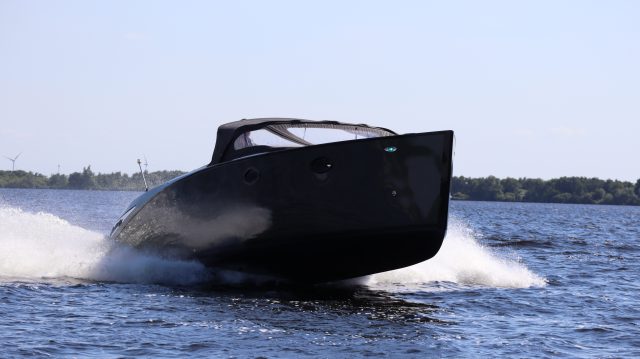 Outlaw 999 tender DE GROOTSTE SLOEPENSHOWROOM VAN NEDERLAND