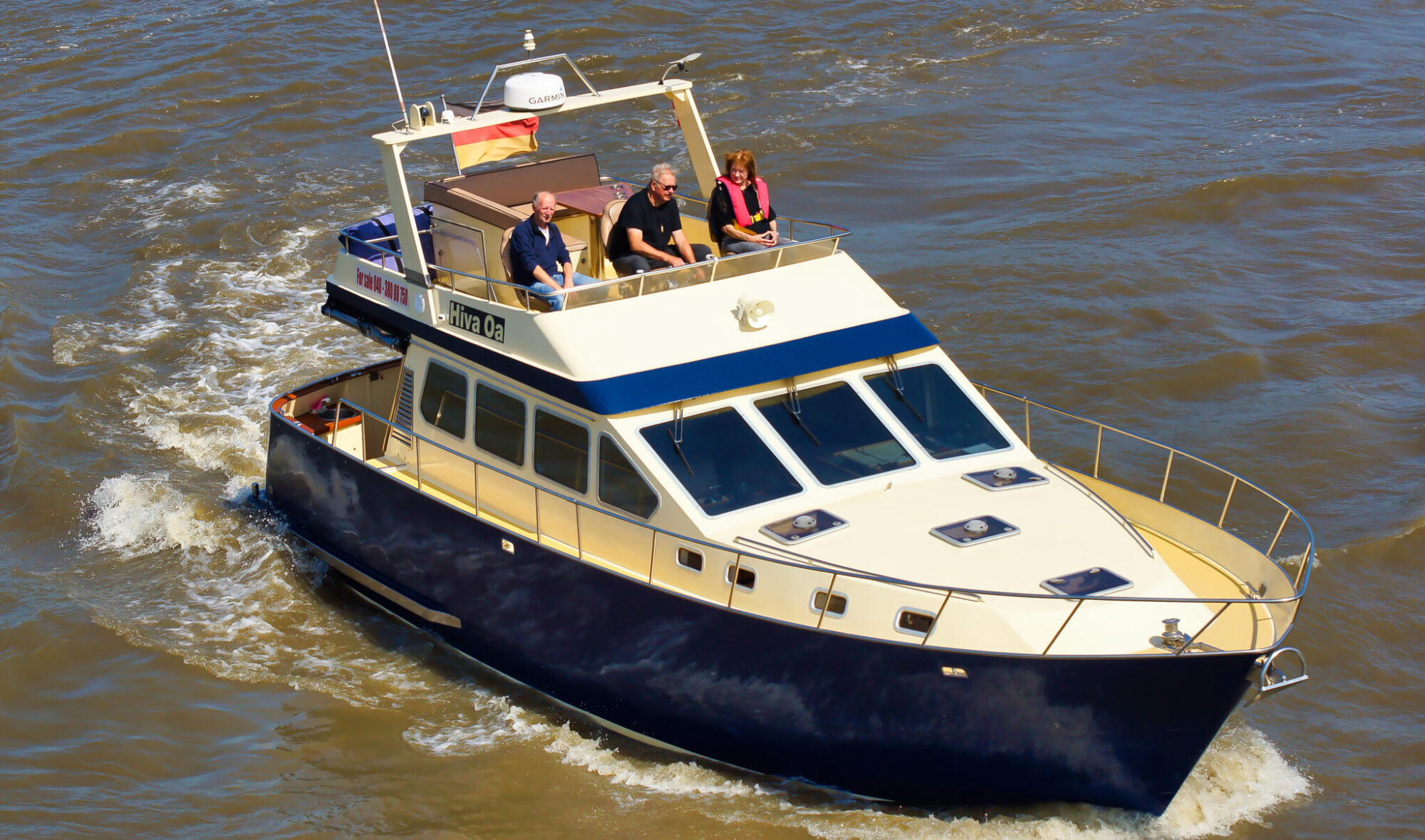 Bruce Roberts Euro 12.00 Flybridge