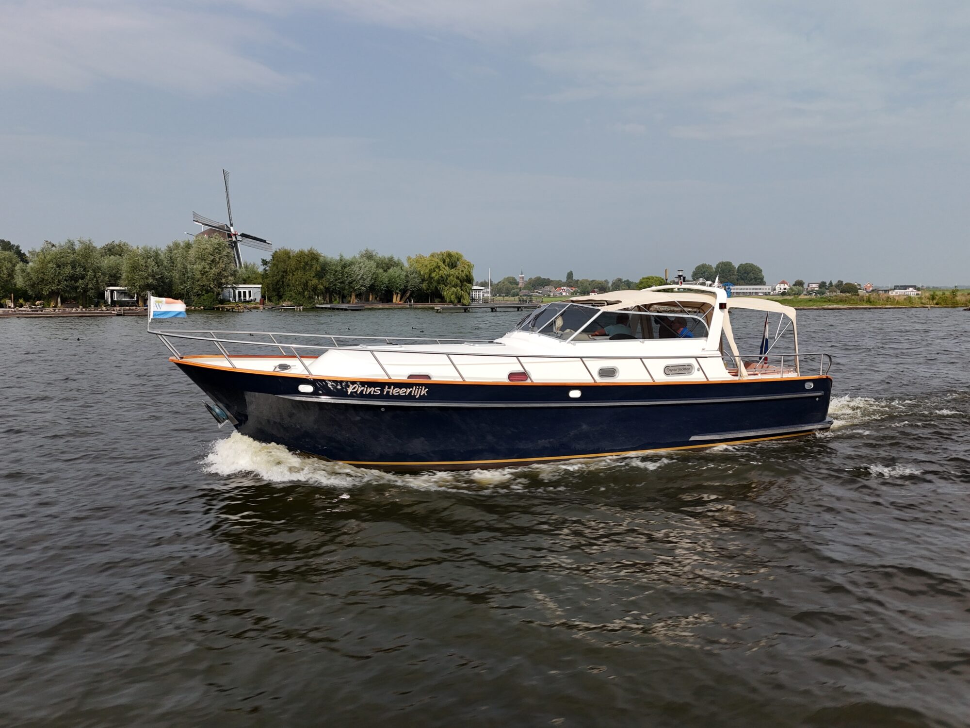 Tryvia 1100 OK Cabrio Spiegeldeur