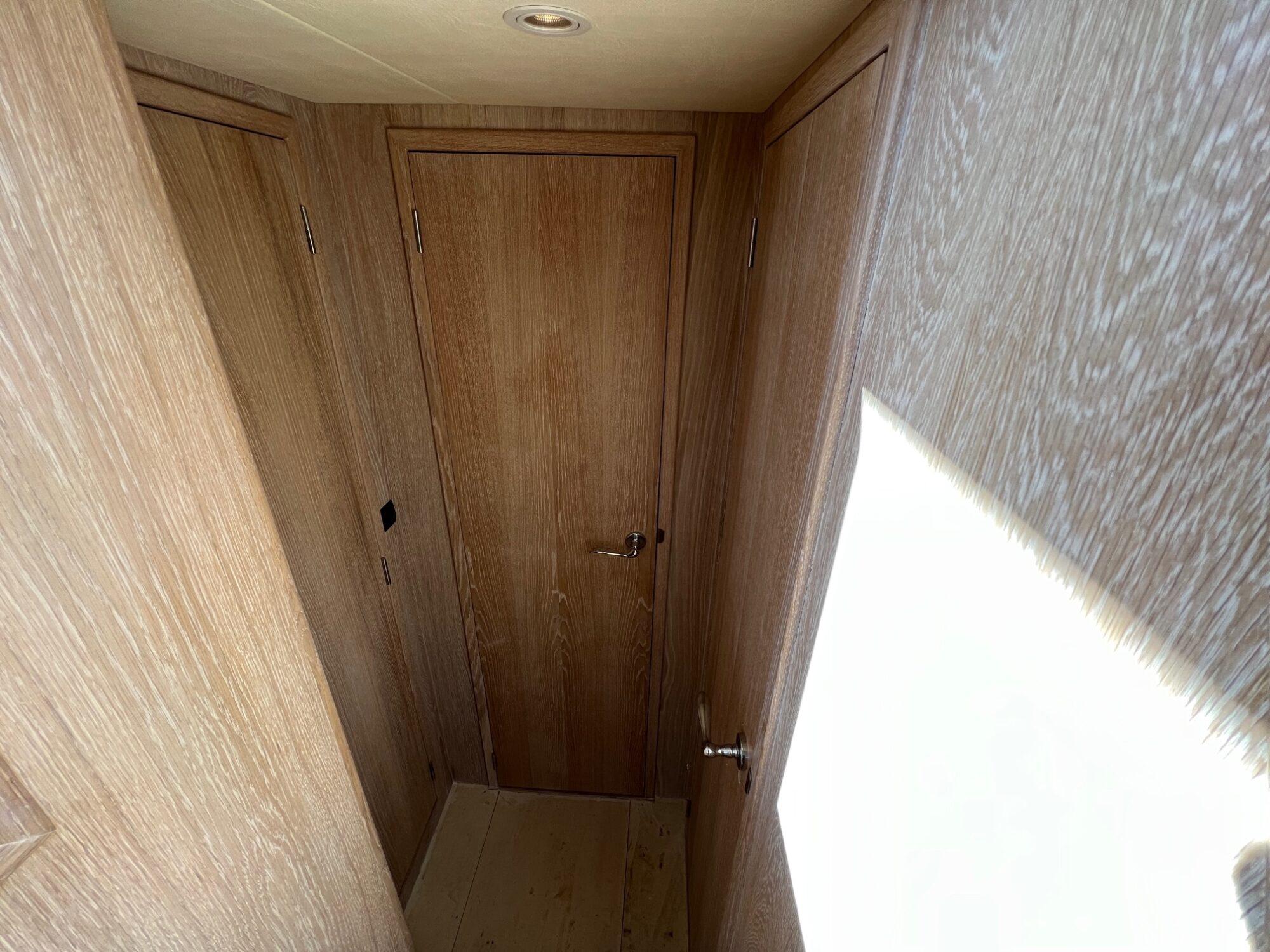 Van Vossen Van Vossen 12.80 AK