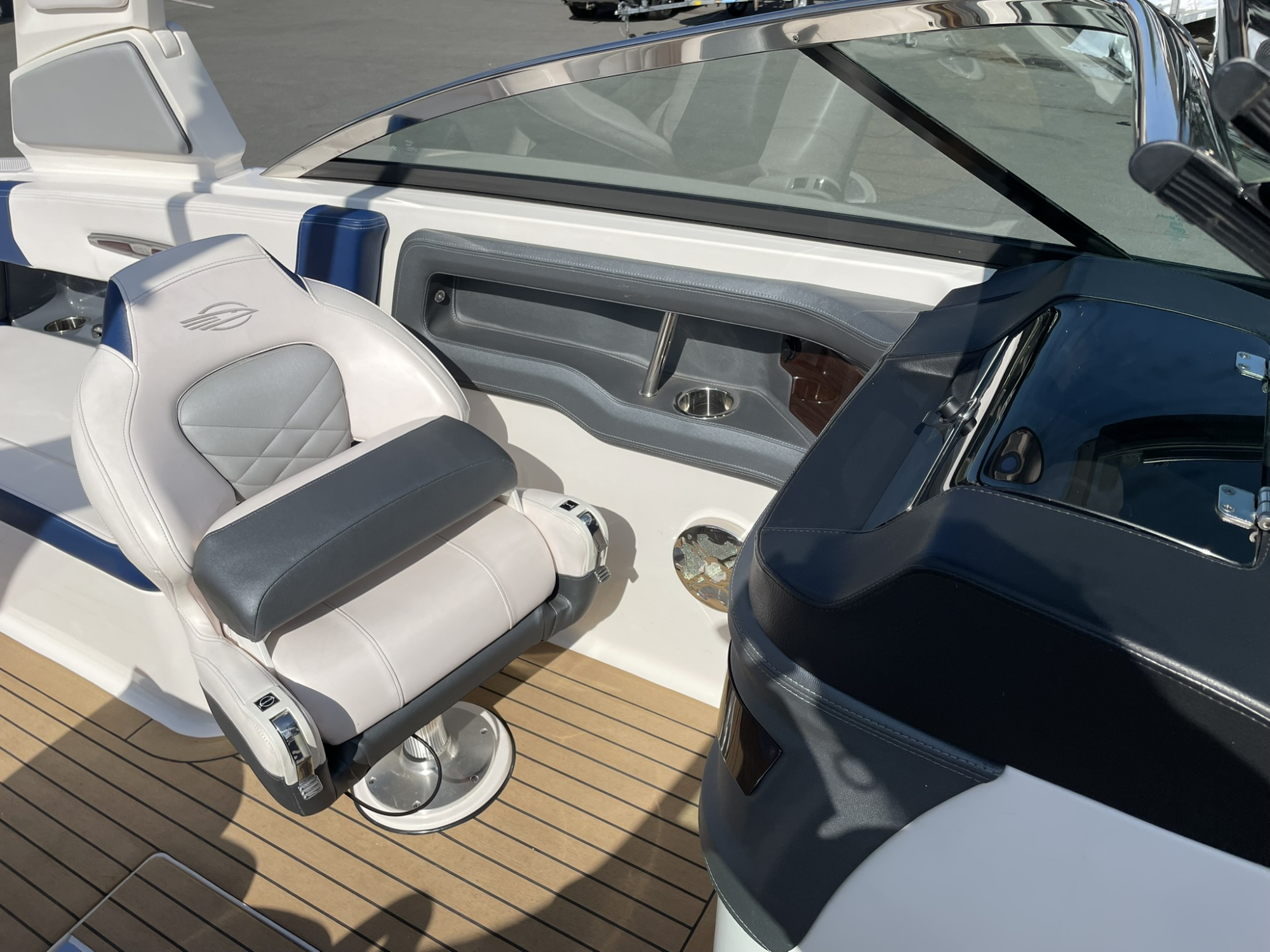 Chaparral 277 SSX met Volvo 380 pk