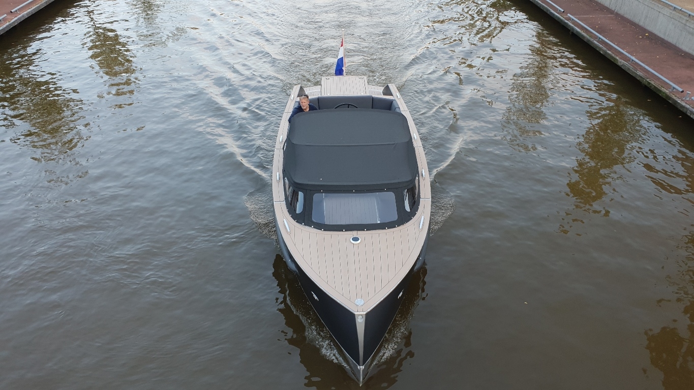 Van Vossen VanVossen Tender 888 (sport)
