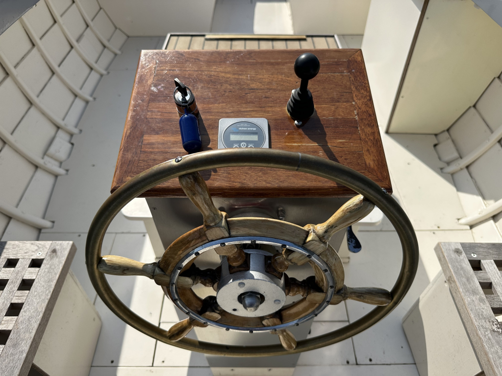 Reddingssloep 695 Electric