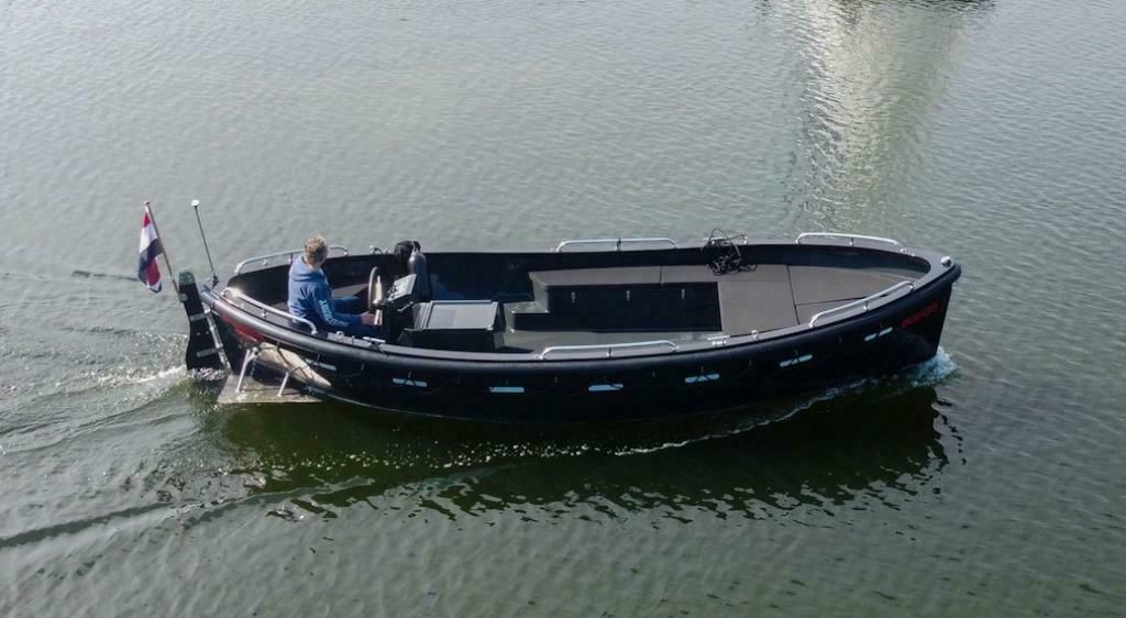 Stormer Lifeboat 75