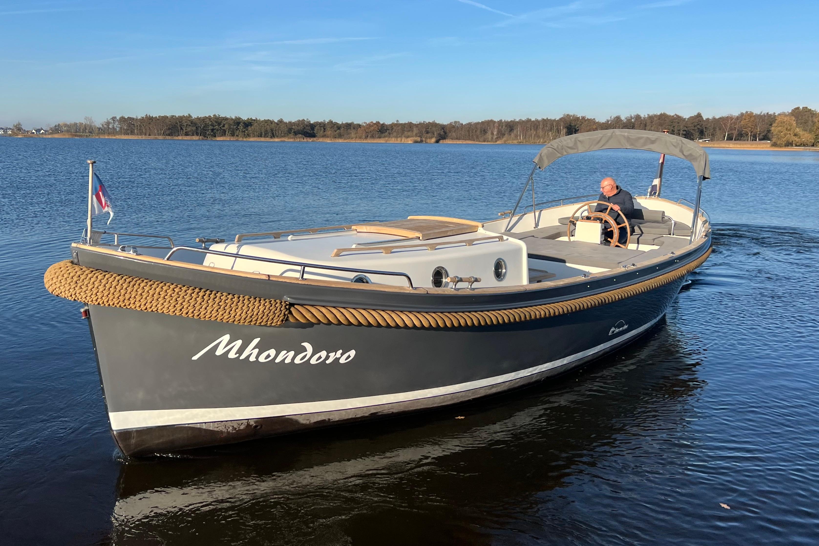 Jan Van Gent 10.35 Cabin