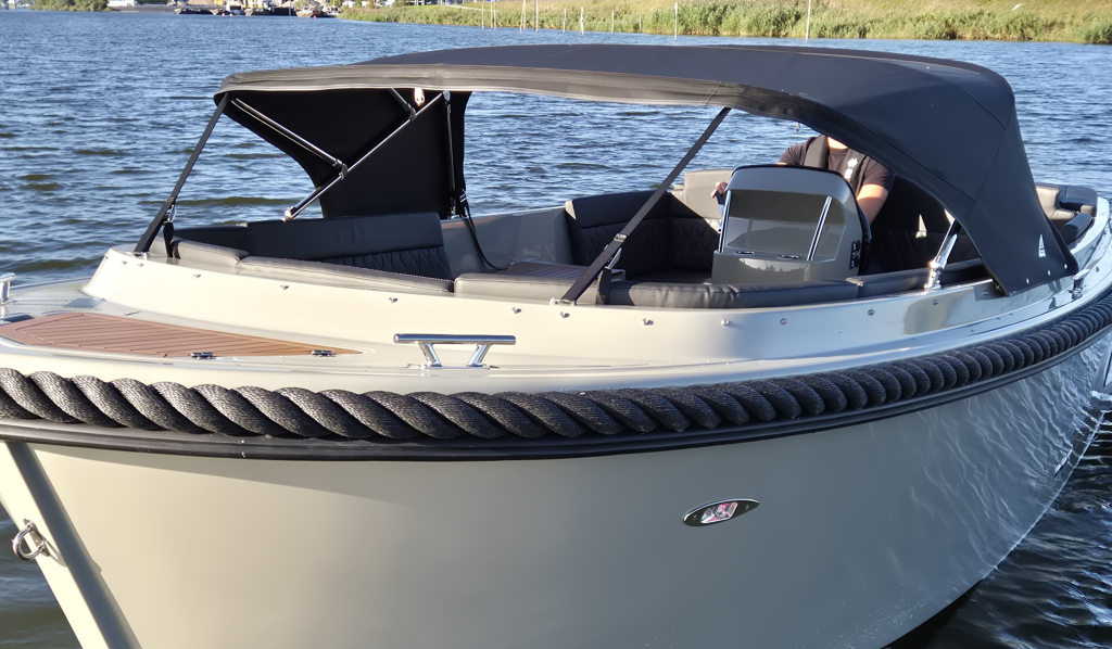 Oudhuijzer 650 Tender