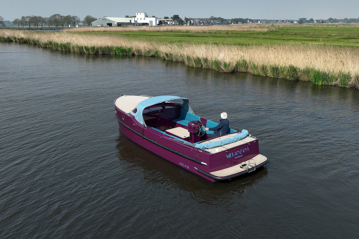 Waterman 8.0 Cabin