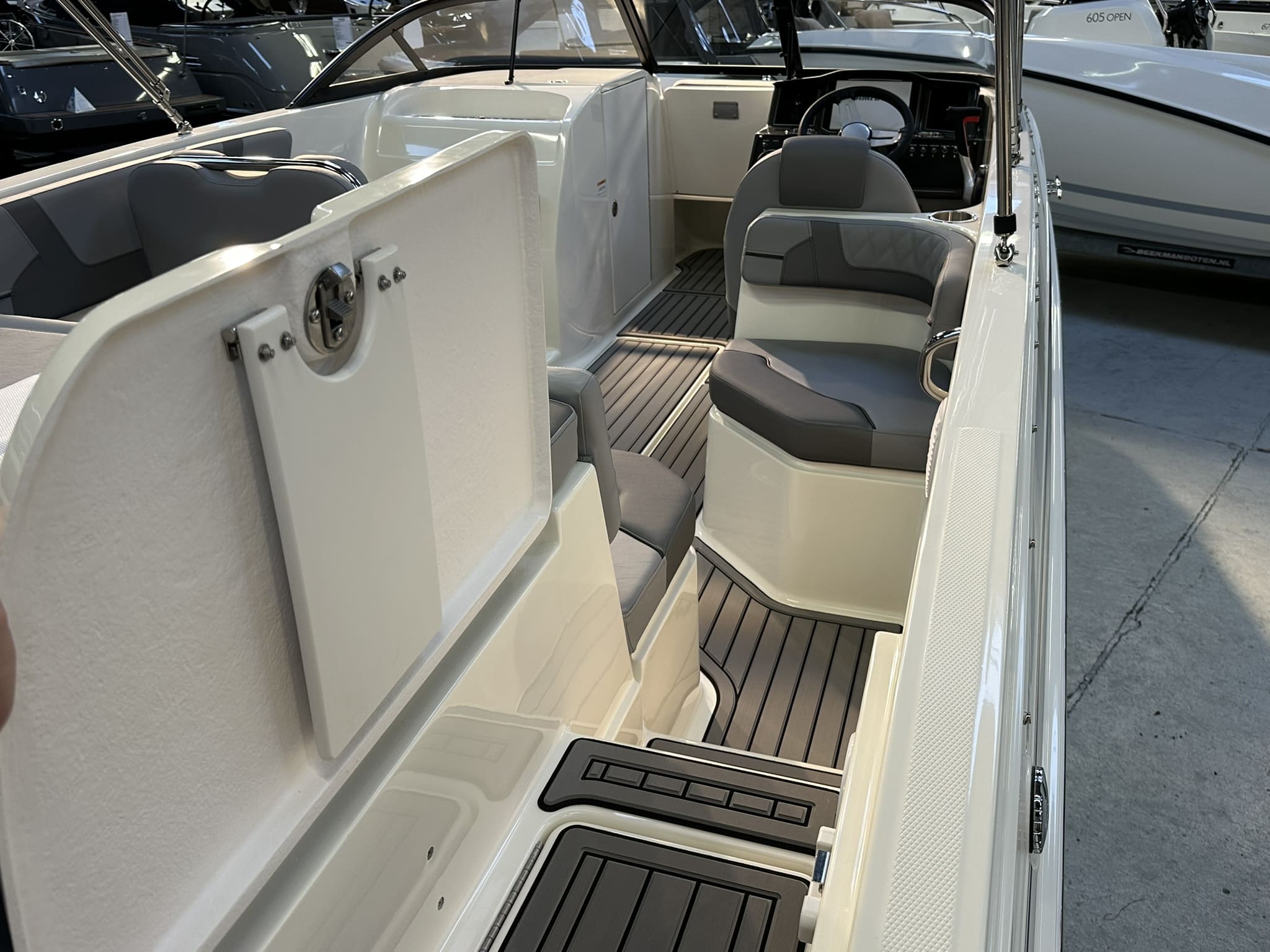 Bayliner VR6 Bowrider