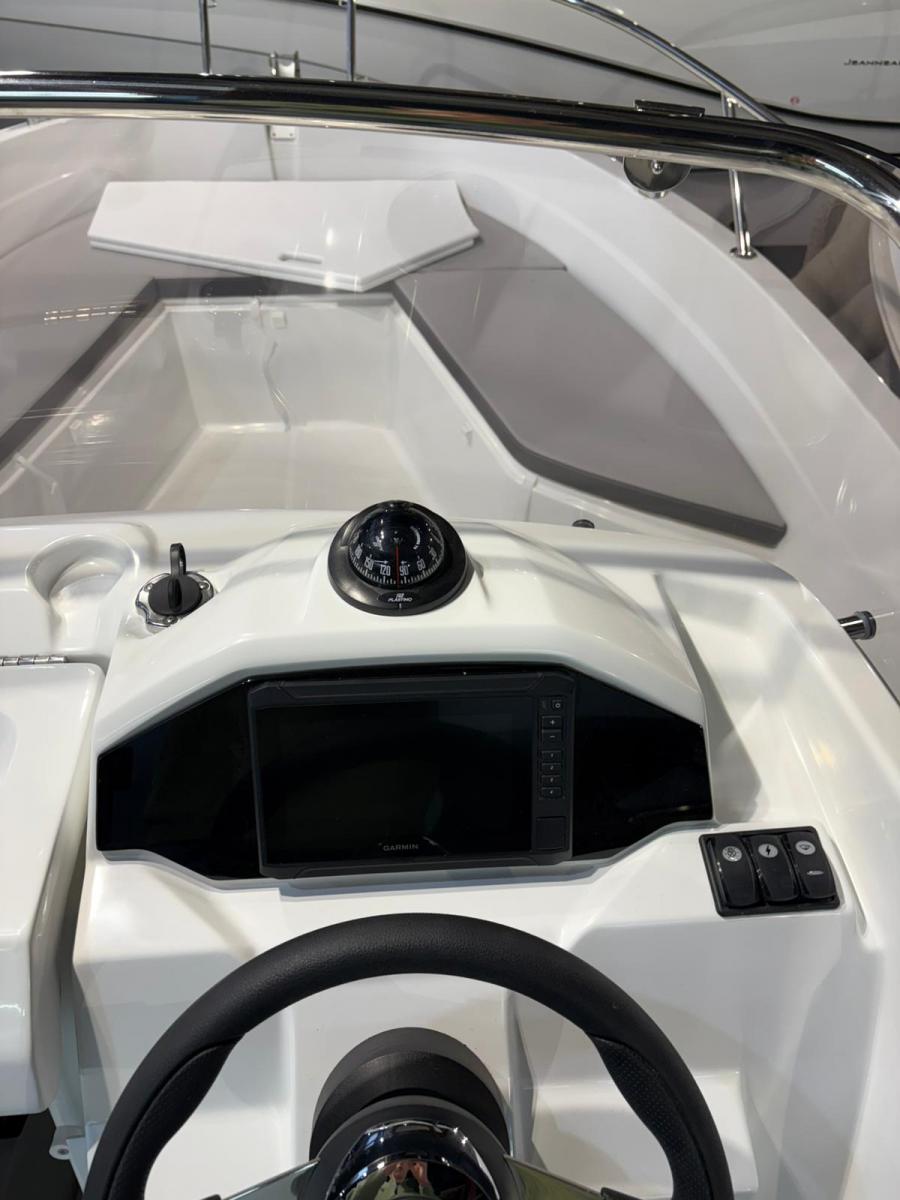 Jeanneau Cap Camarat 5.5 CC