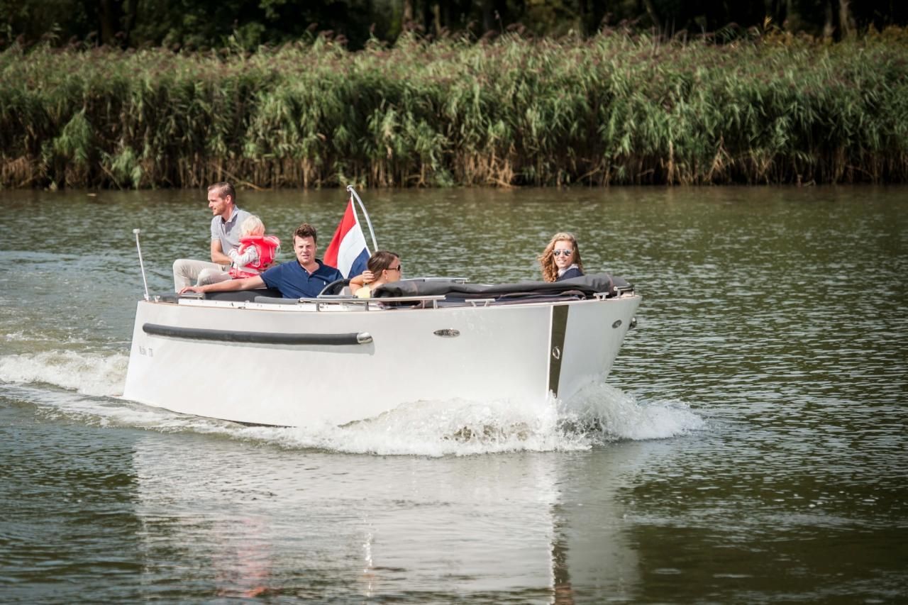 Maxima 730 tender