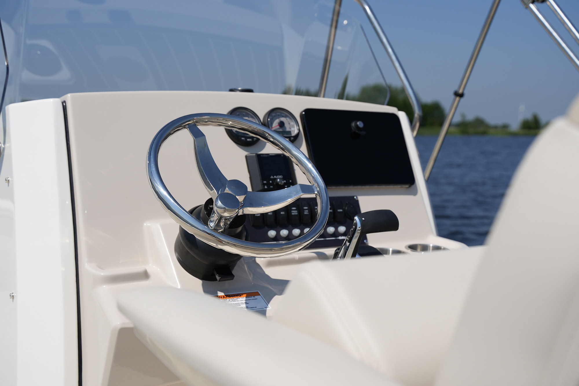 Boston Whaler 250 Dauntless