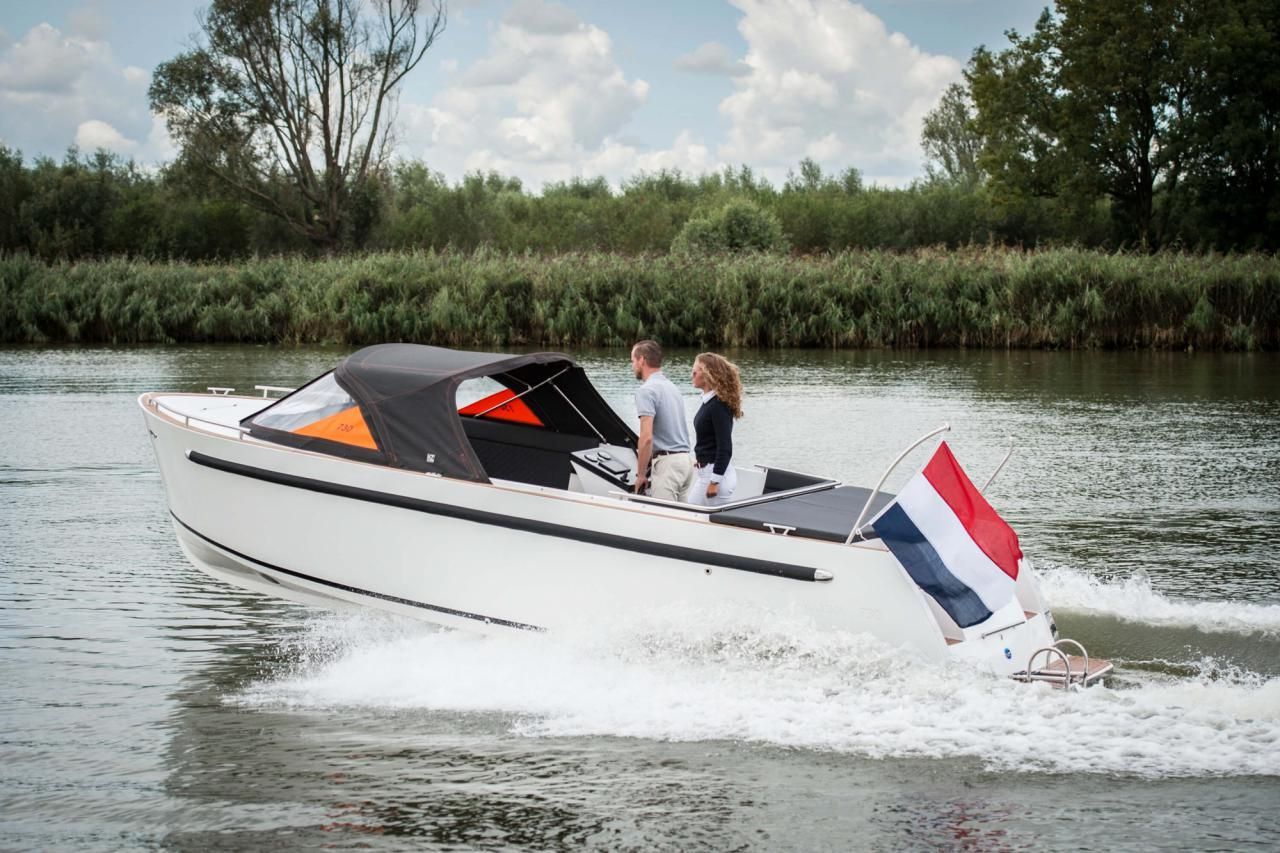 Maxima 730 tender