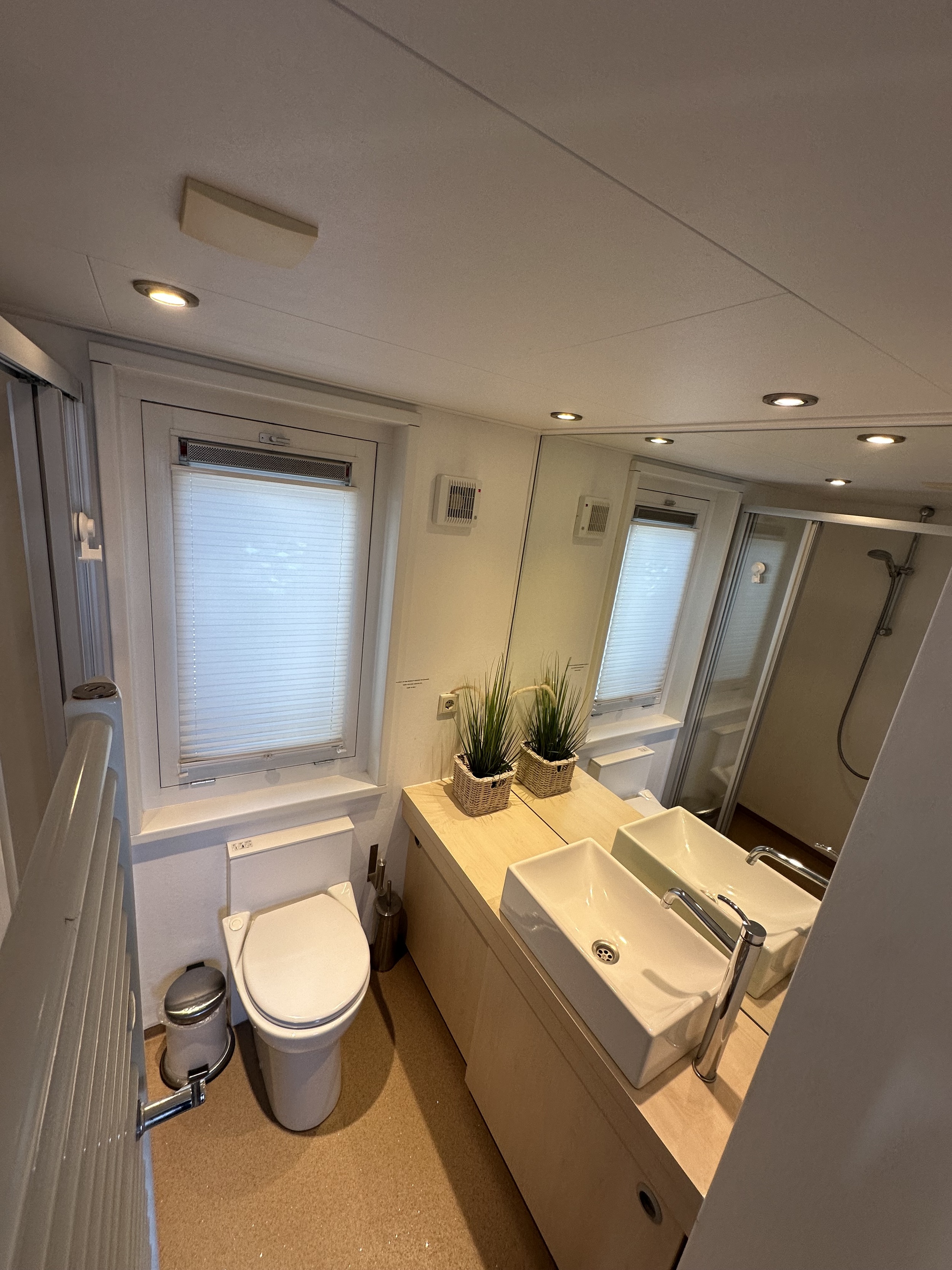 PRINS HOMESHIP 1350 Houseboat Flark