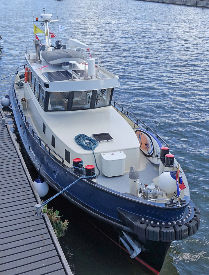 ex Patrouille vaartuig / Varend Woonschip 18.26 met UBC