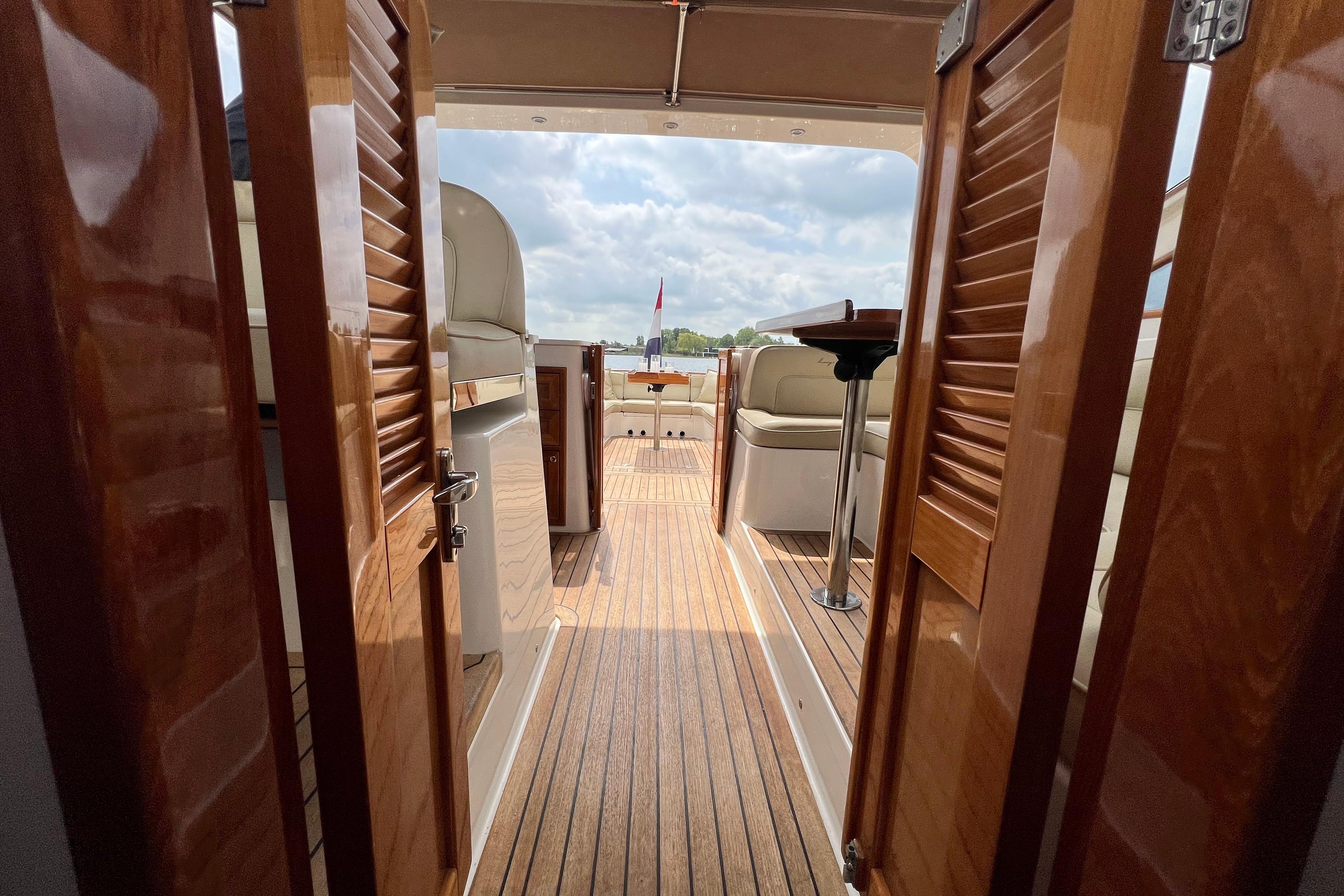 Long Island 40 Runabout