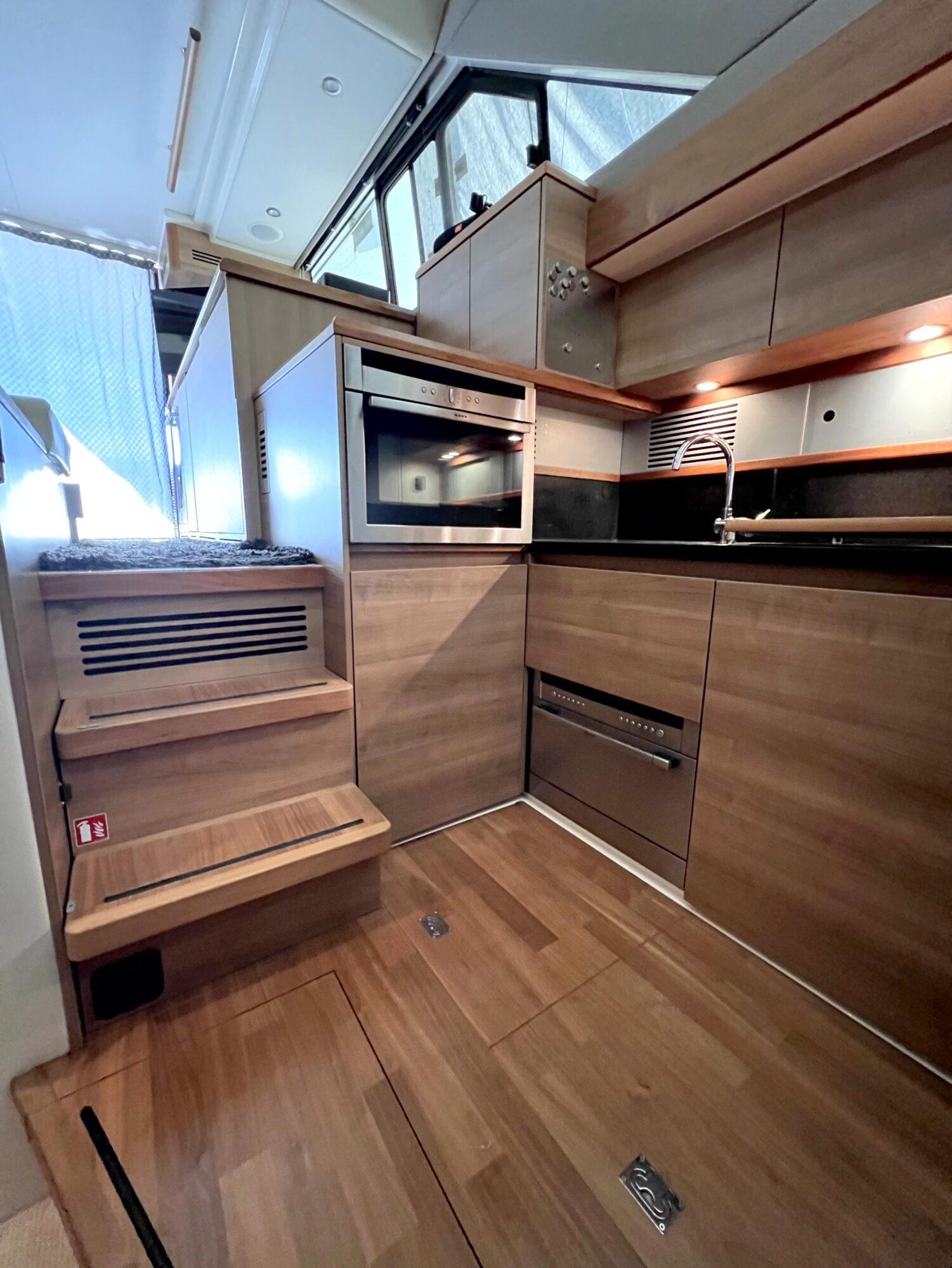 Sealine Sealine F 42 Flybridge