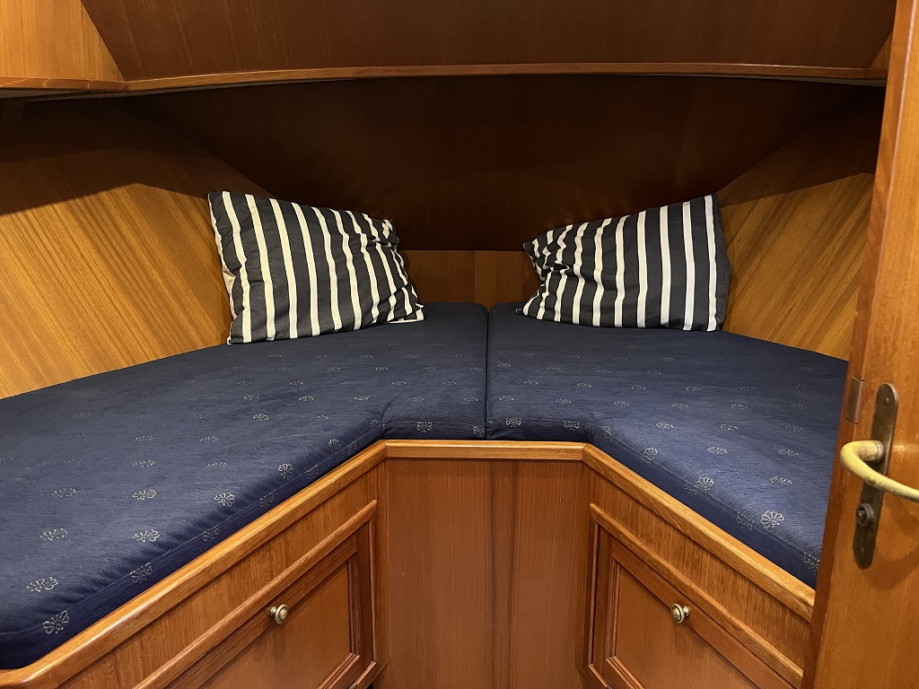 Blauwe Hand Trawler 1400