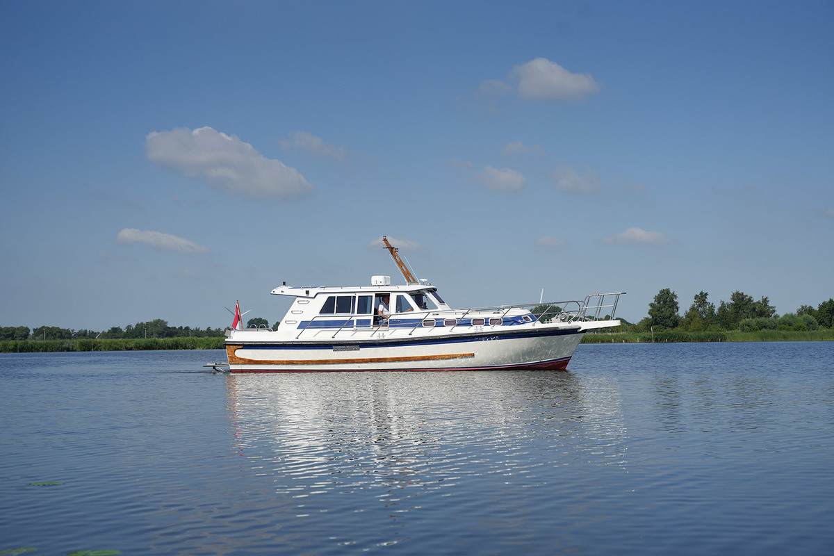 Aquastar Ocean Ranger 38