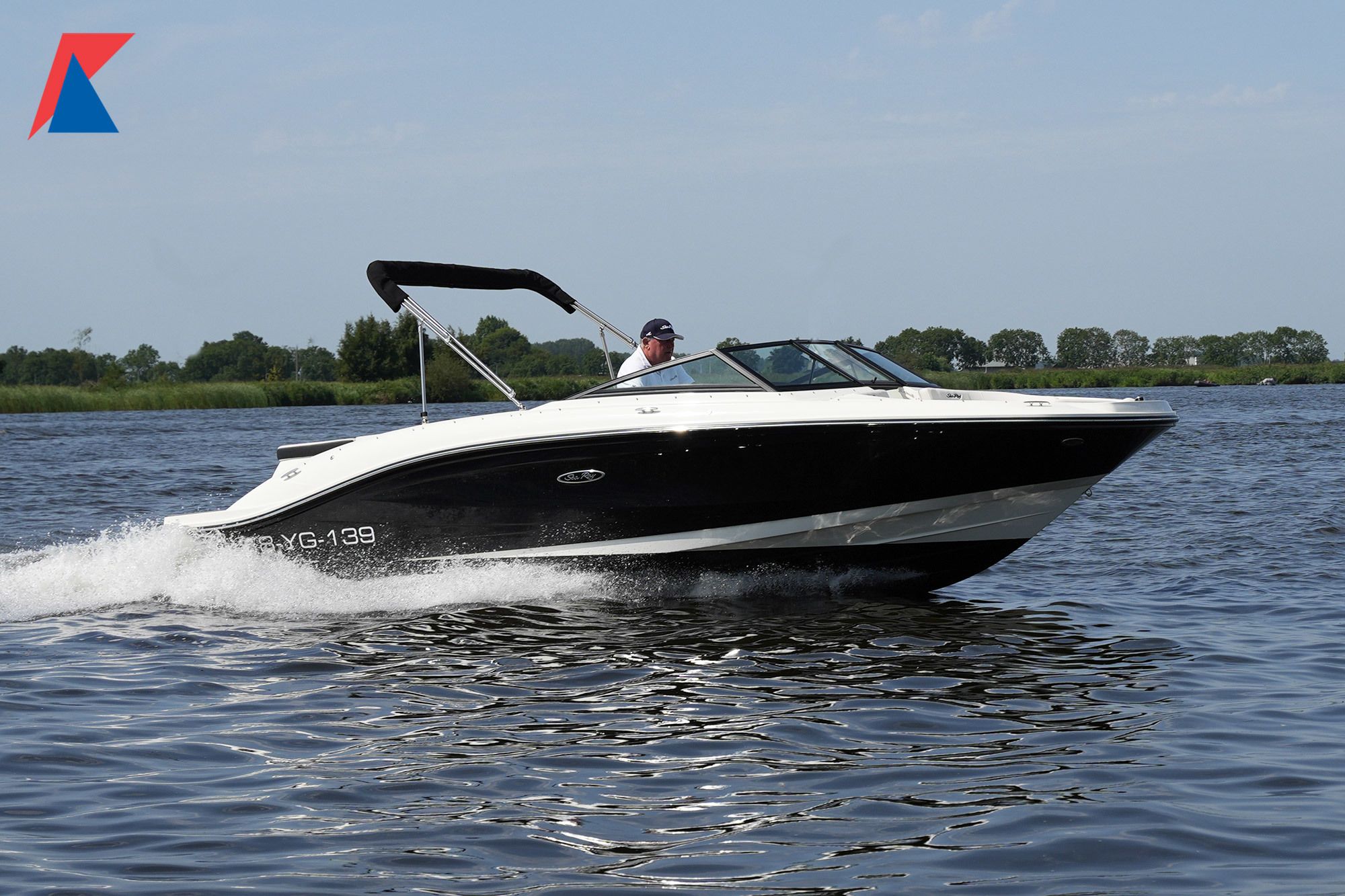 Sea Ray SPX 210