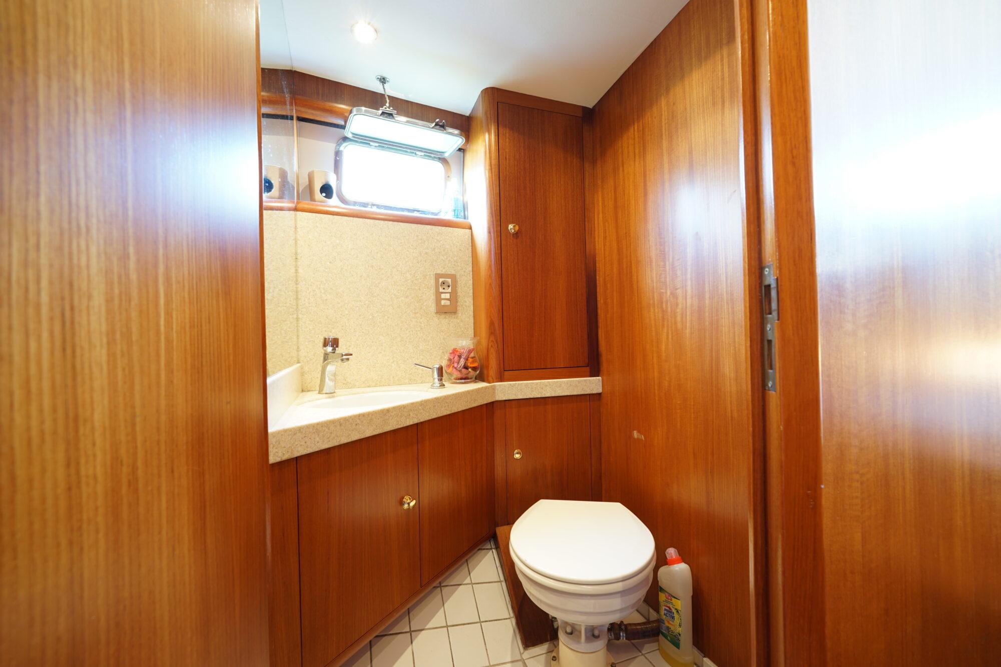 Pieter Beeldsnijder Pieter Beeldsnijder Rondspantkotter 12.85 AK