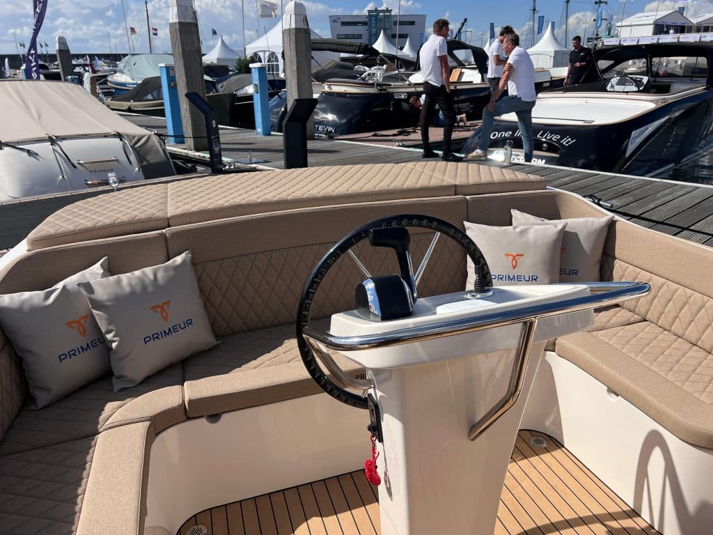 Primeur 850 Tender