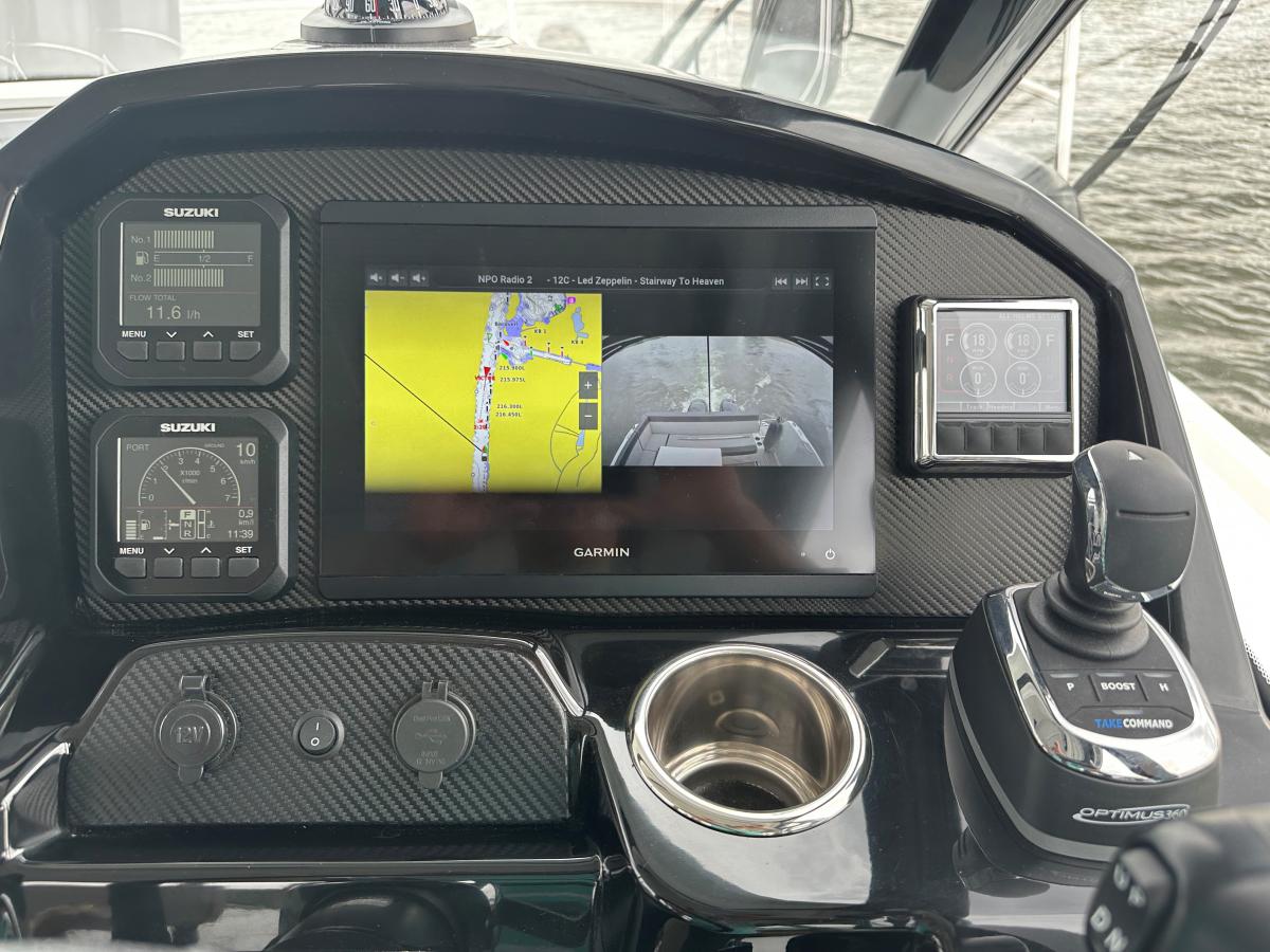 Jeanneau Merry Fisher 895 Offshore Full options with Joystick