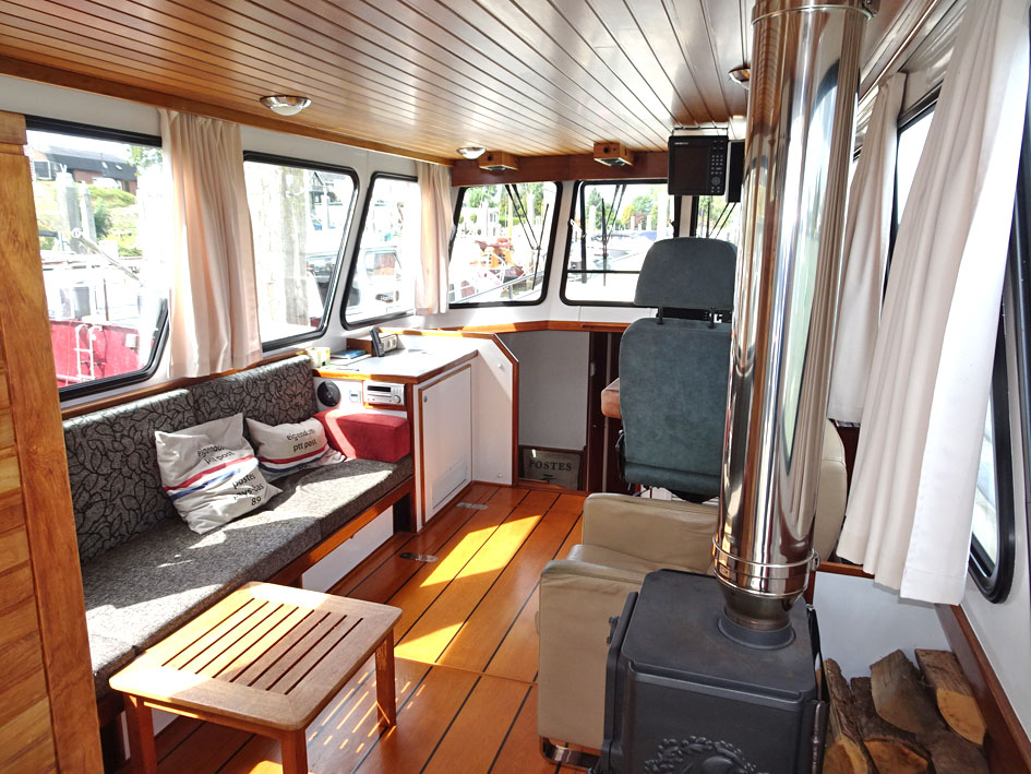 ex Patrouille vaartuig / Varend Woonschip 18.26 met UBC