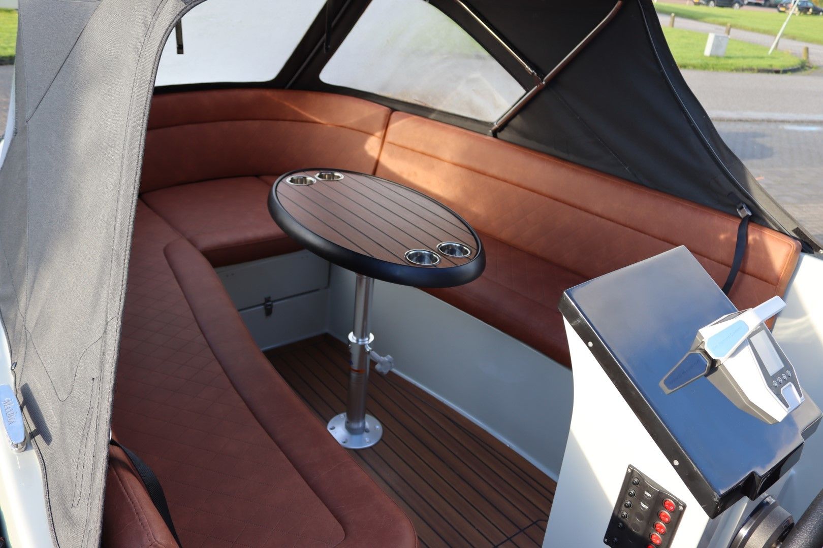 Maxima 600 Tender Met EPropulsion 6.0 Evo