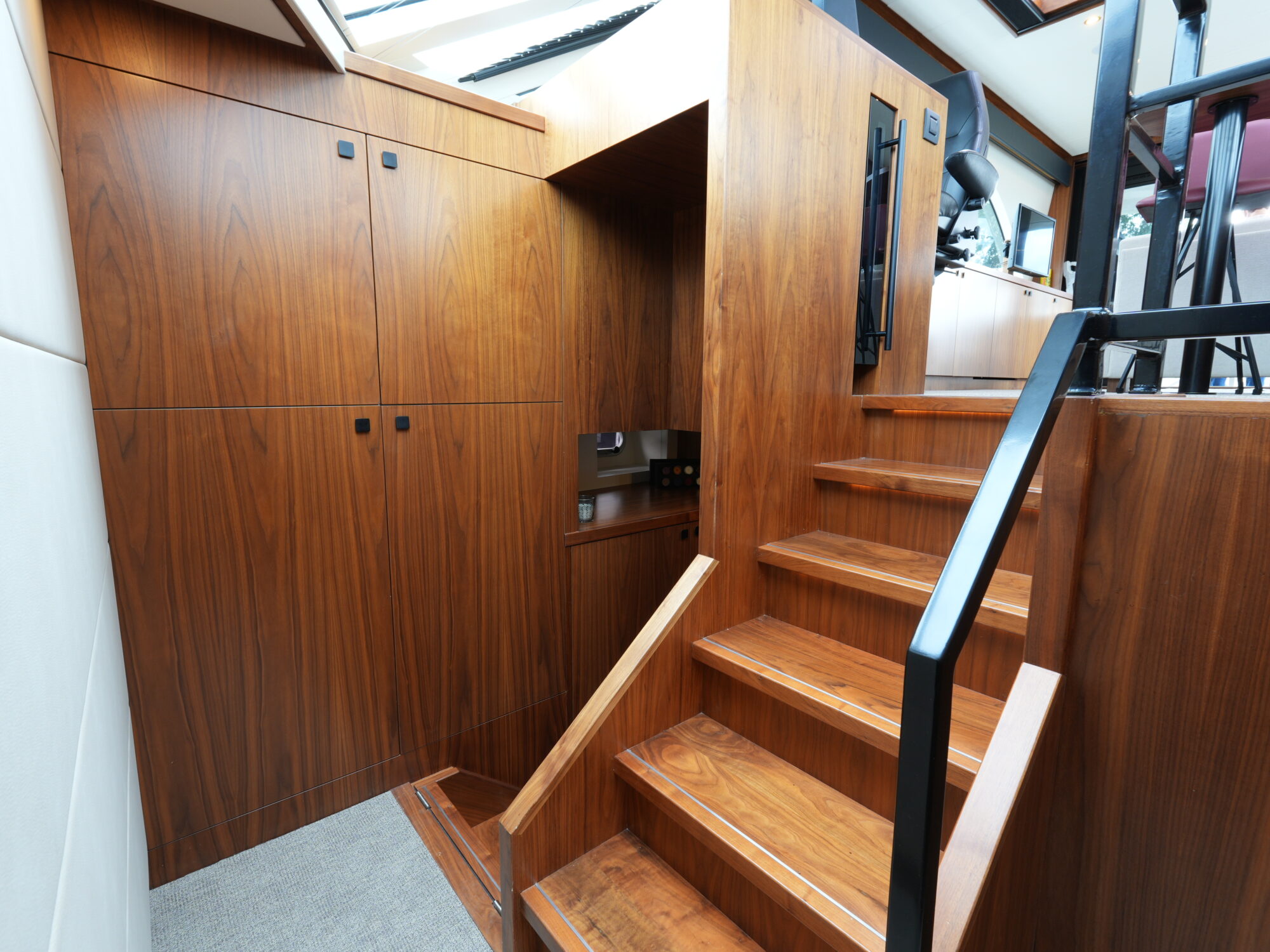 Van den Hoven Executive 15.00 MK II