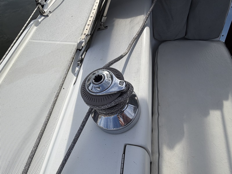 Catalina 320