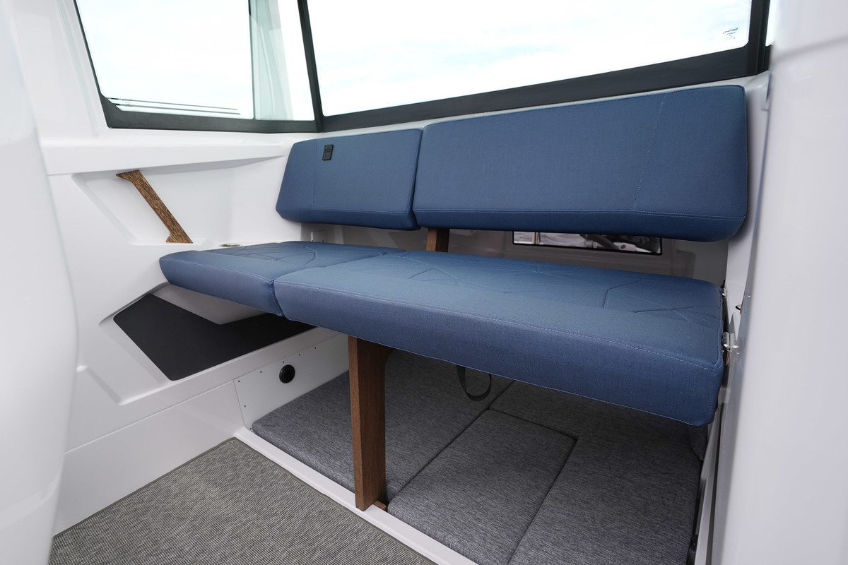 Axopar 29 XC Cross Cabin