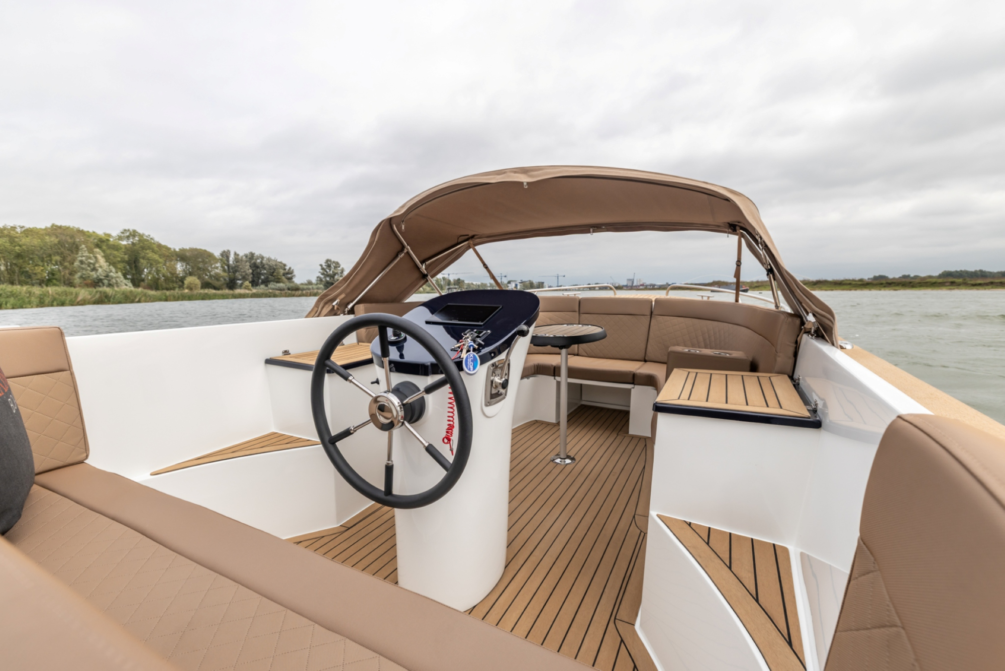 Maxima Boats 720 Retro