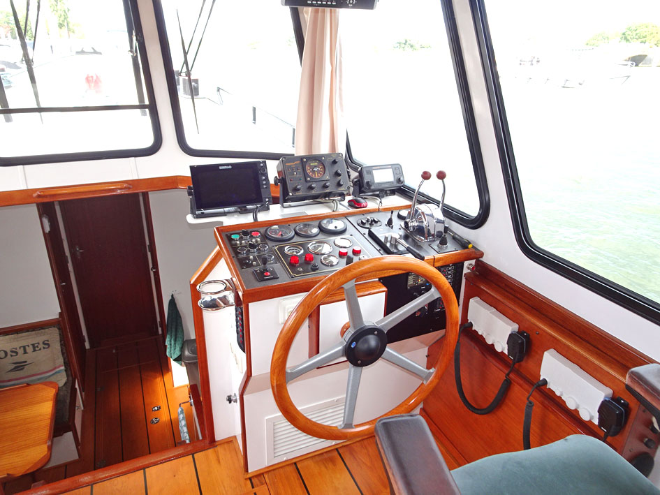 ex Patrouille vaartuig / Varend Woonschip 18.26 met UBC