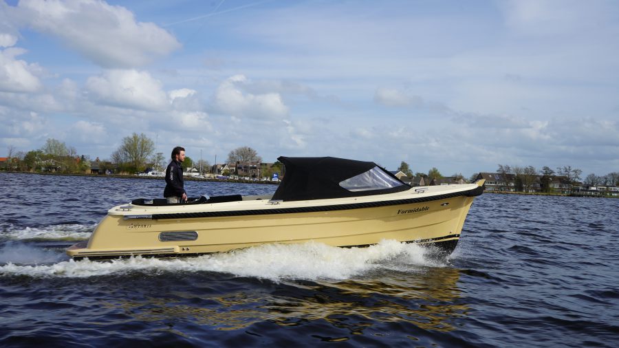 Antaris Motorsloepen Connery 25