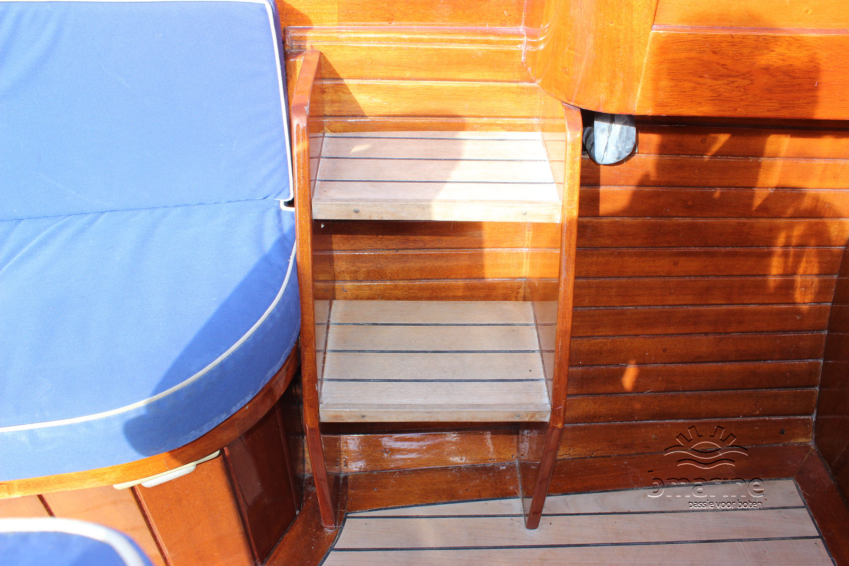 Breedendam 825 Cabin