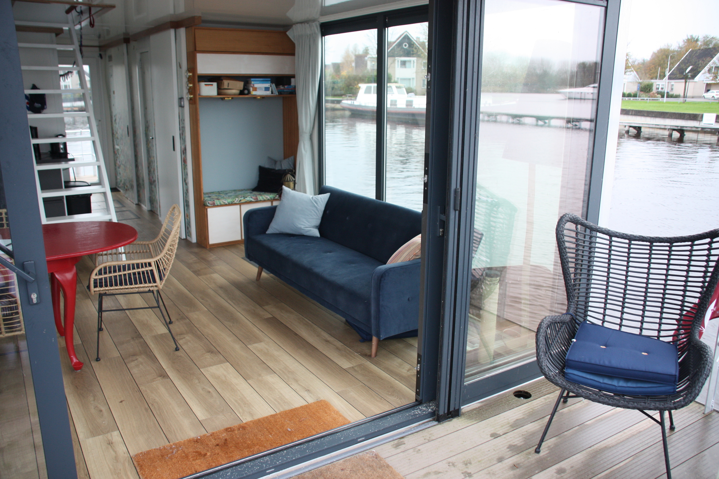 DL-Boats 1350 Captainshut Houseboat