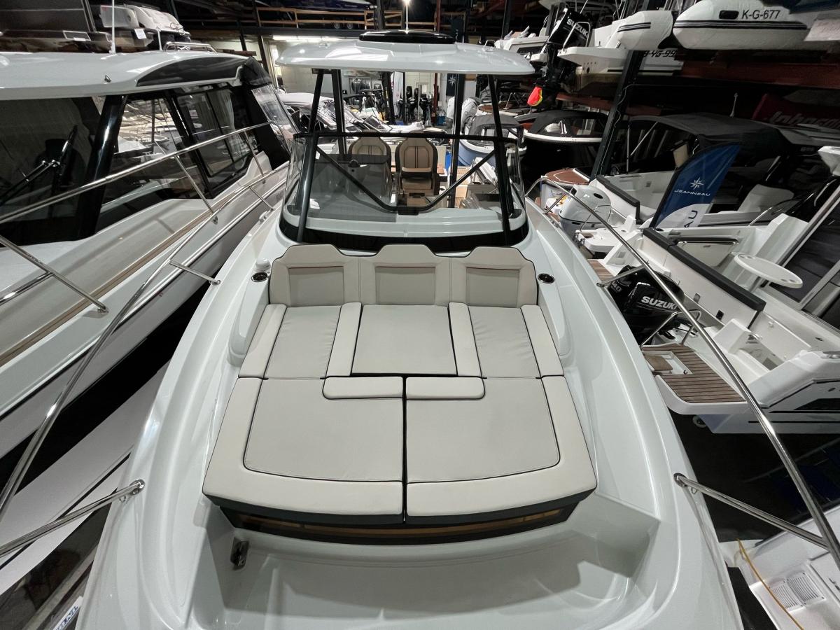 Jeanneau Cap camarat 9.0 WA serie 2