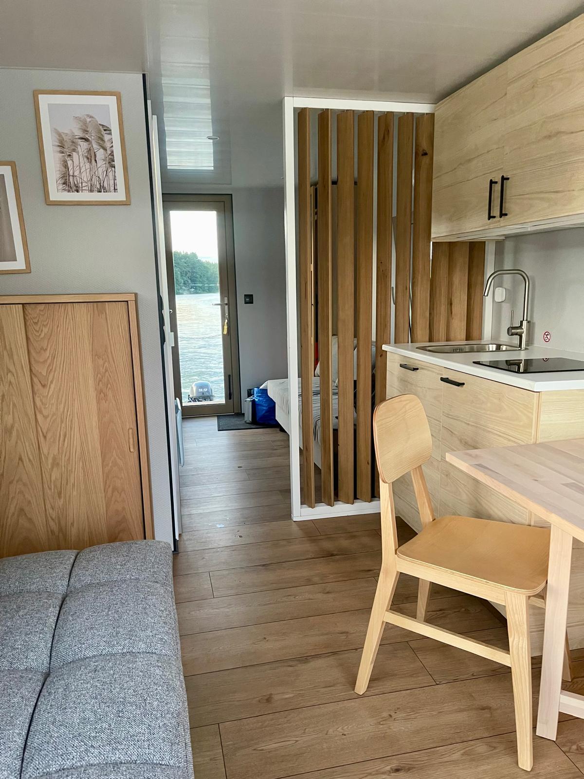 La Mare Houseboat STB 3.0