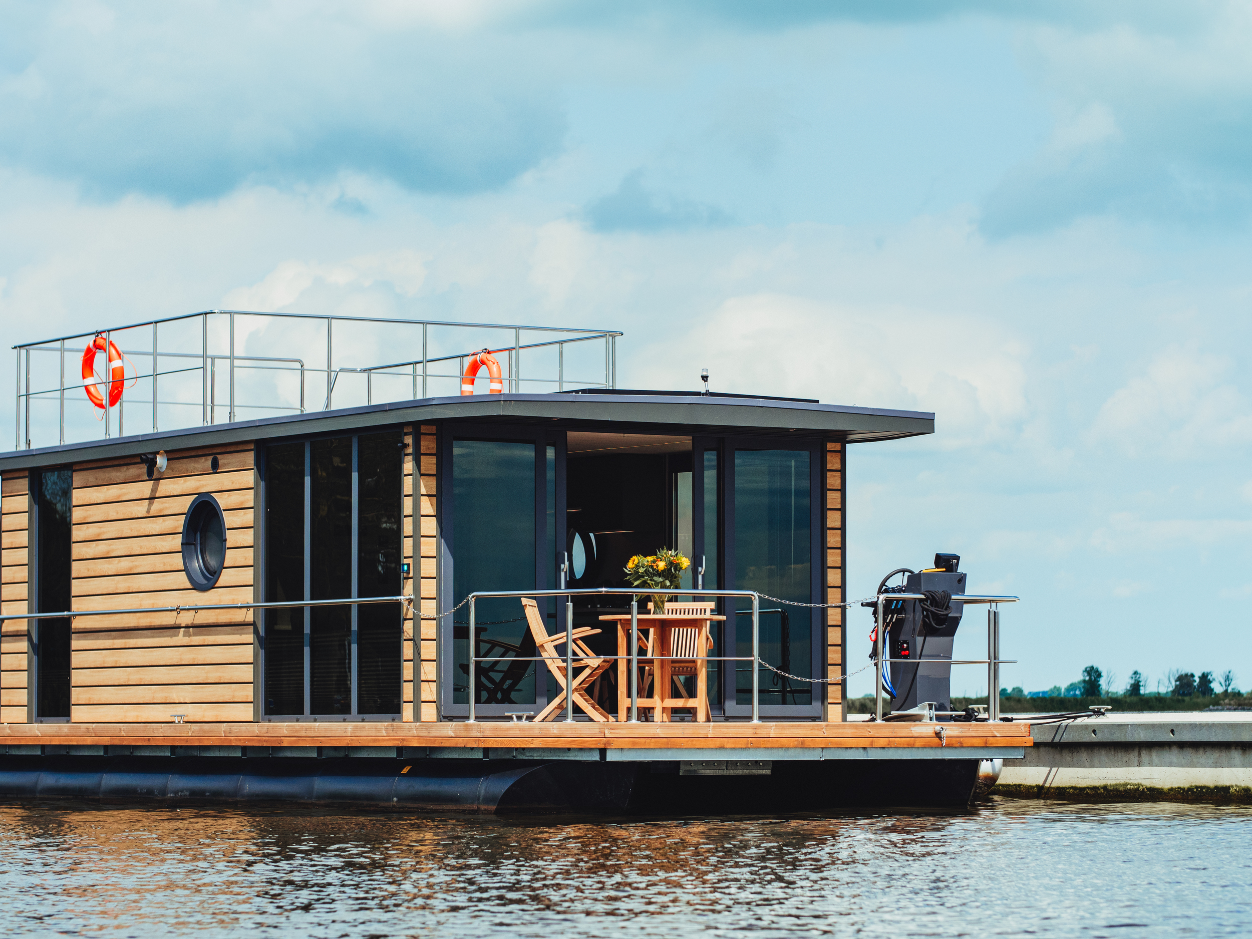 La Mare Houseboat Apartboat L - Vaarklaar - Met Verhuur